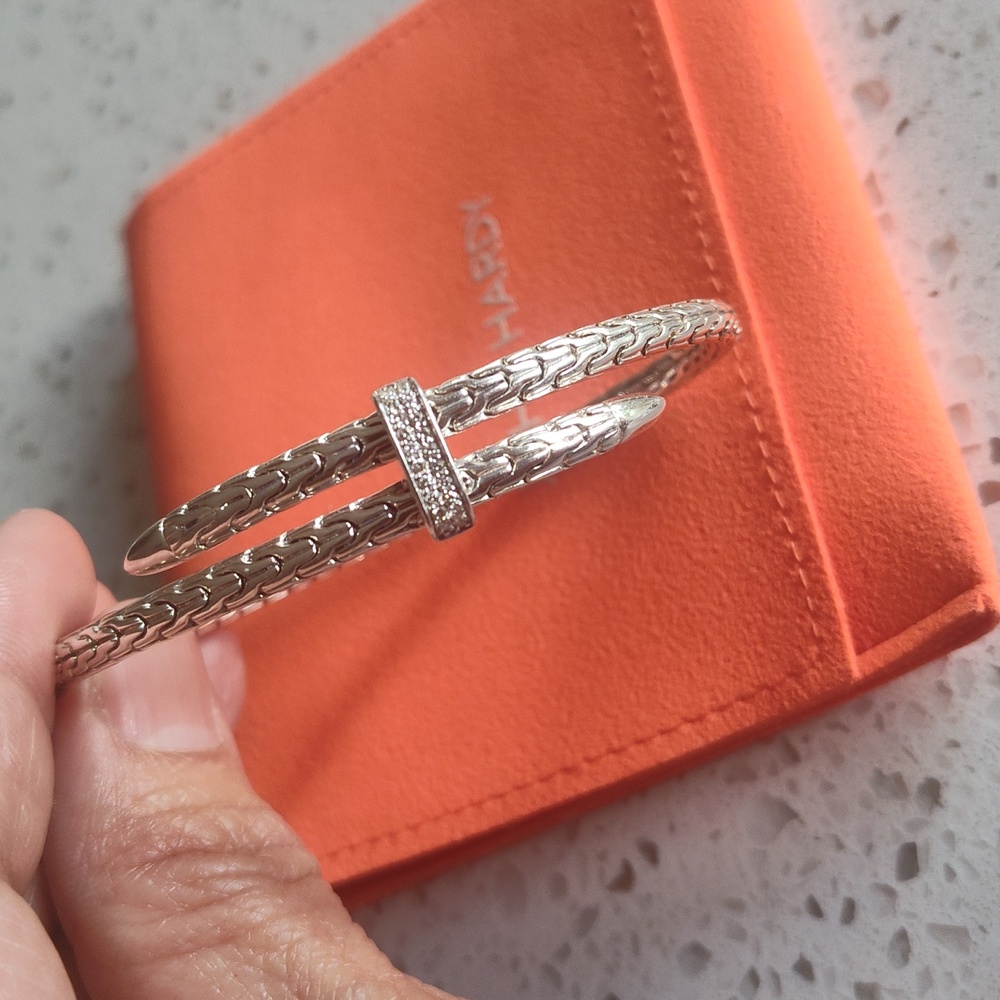 John Hardy Slim Spear Flex Cuff, Sterling Silver, Diamonds, 4MM - Picture 14 of 14